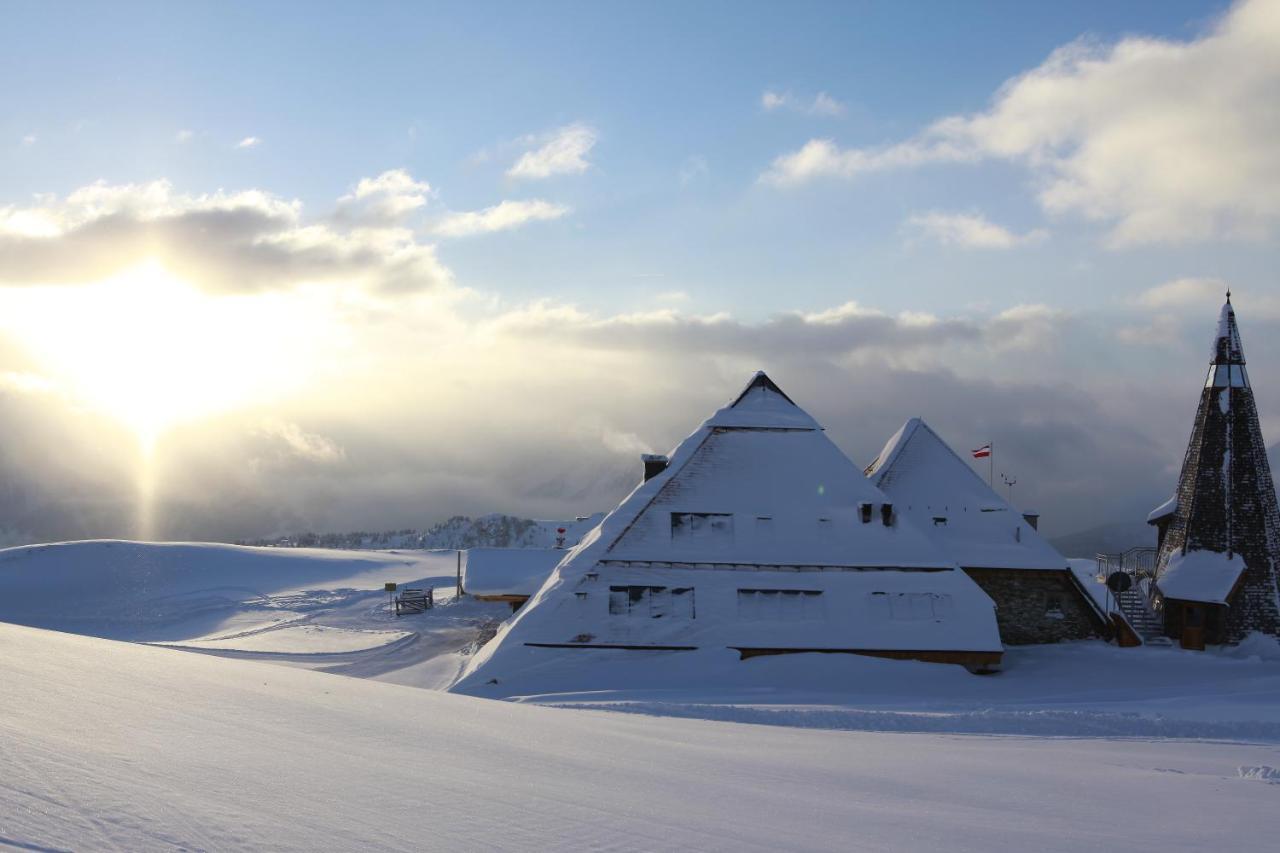 ホテル Schneekarhuette マイヤーホーフェン エクステリア 写真